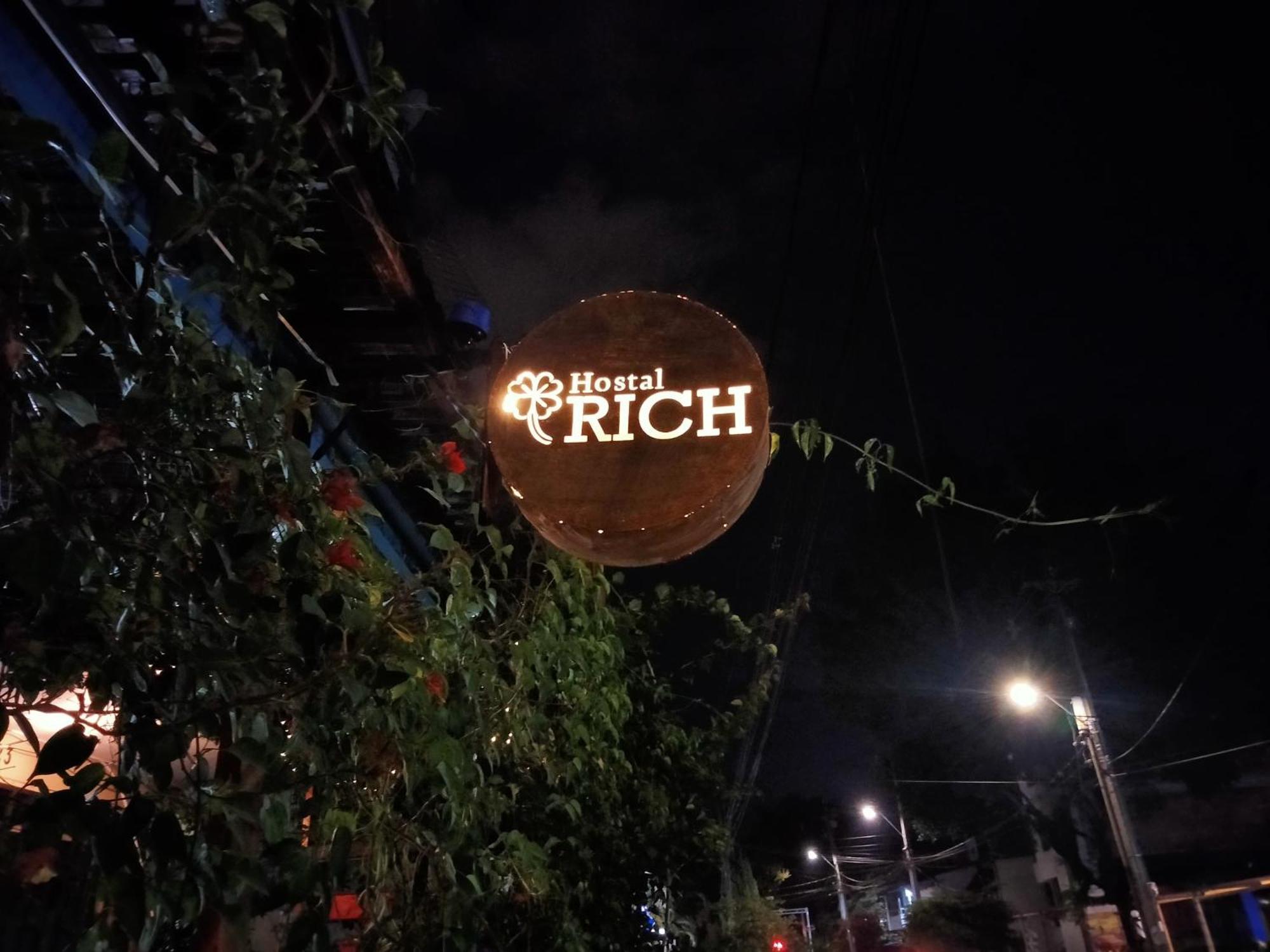 Hostal Rich Medellín Dış mekan fotoğraf